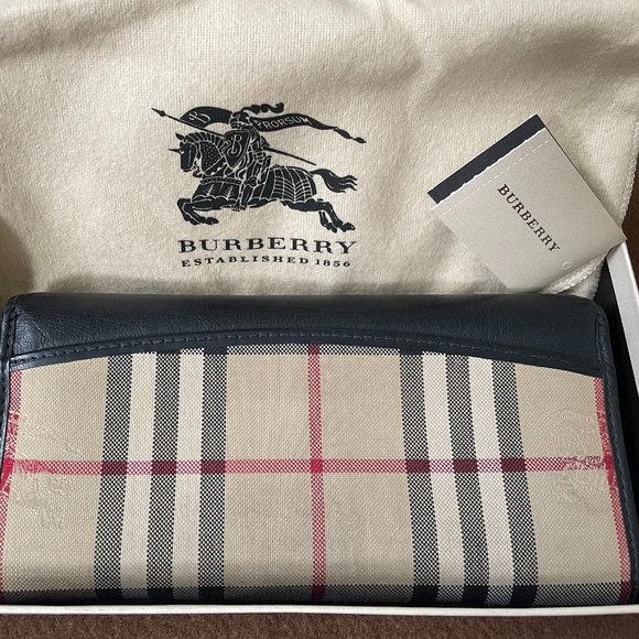 Burberry Vintage Check and Leather Continental Wallet - Picture 2 of 8